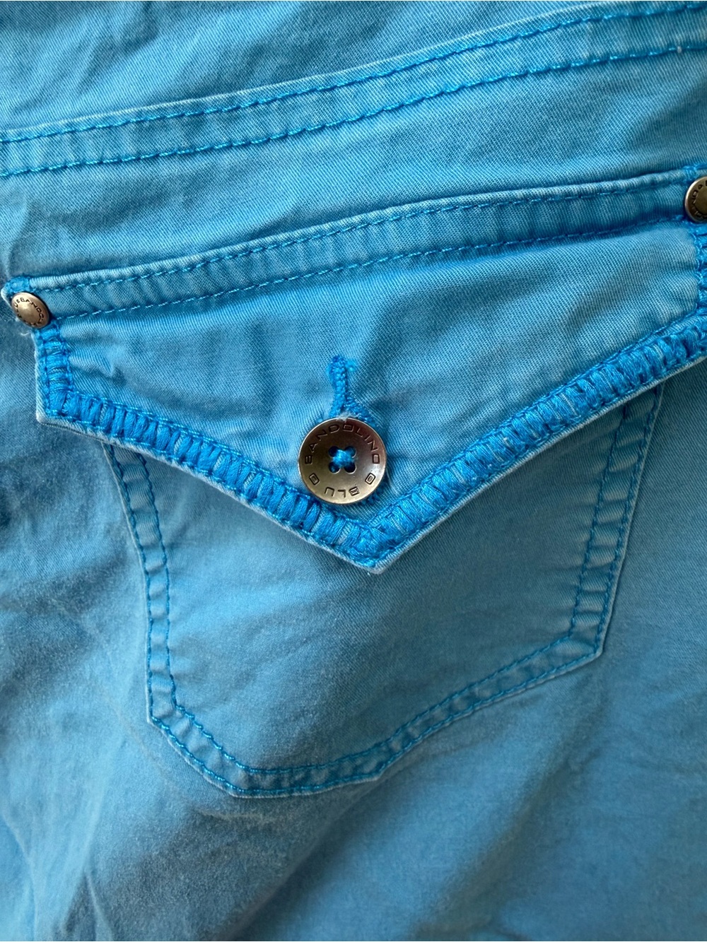 Bandolino Turquoise Straight-Leg Capris - Picture 9 of 9